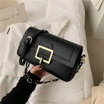 Popular thick chain one-shoulder armpit small square female messenger bag, simple texture, perfect for everyday wear, st — photo 3