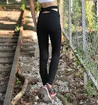 Calças de yoga fitness outono com costas em cruz, cintura alta, abdômen e quadril, perfeitas para exercícios e conforto. — foto 1