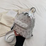 Mini mochila fashion, nova, estilo ocidental, combina com tudo, perfeita para um visual moderno e prático, ideal para o dia a dia. — foto 13