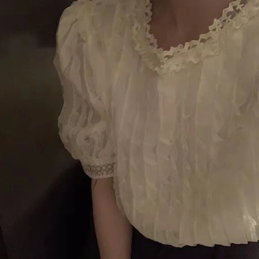 Title 3, Womens Sweet Lace Round Neck Short Sleeve Shirt