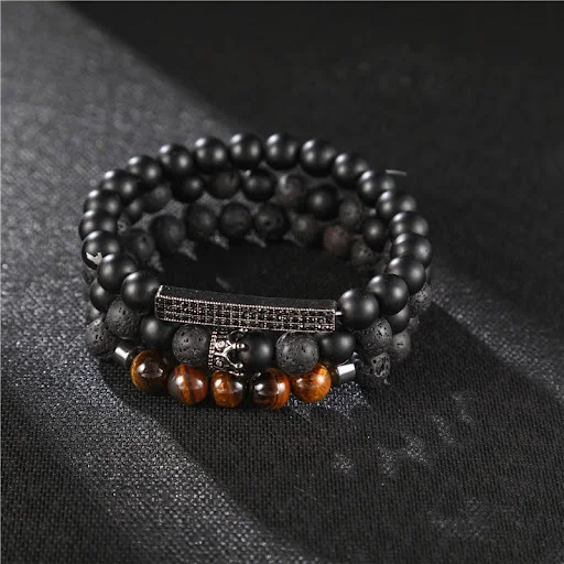 Title 4, Pulseira de traje de três peças da coroa