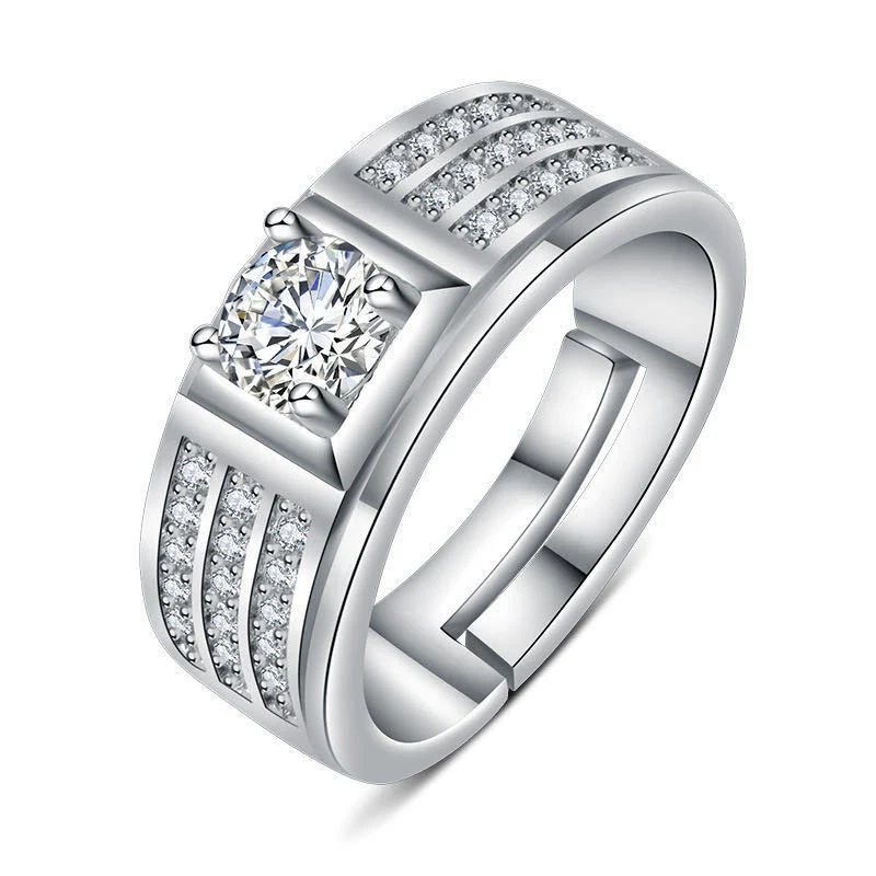 Anel Chiba banhado a prata com diamantes, elegante e versátil para casamentos e ocasiões especiais. Um anel clássico com personalidade e charme atemporal. — foto 50
