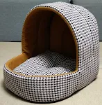 Four Seasons Closed Cat Kennel by General Supplies Provides Comfort and Odor Control. Offers a clean and fresh environme — photo 1
