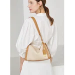 Modieuze en veelzijdige crossbodytas met één schouder. Ideaal voor dagelijks gebruik en speciale gelegenheden. Stijlvol ontwerp en praktische functionaliteit. — foto 2