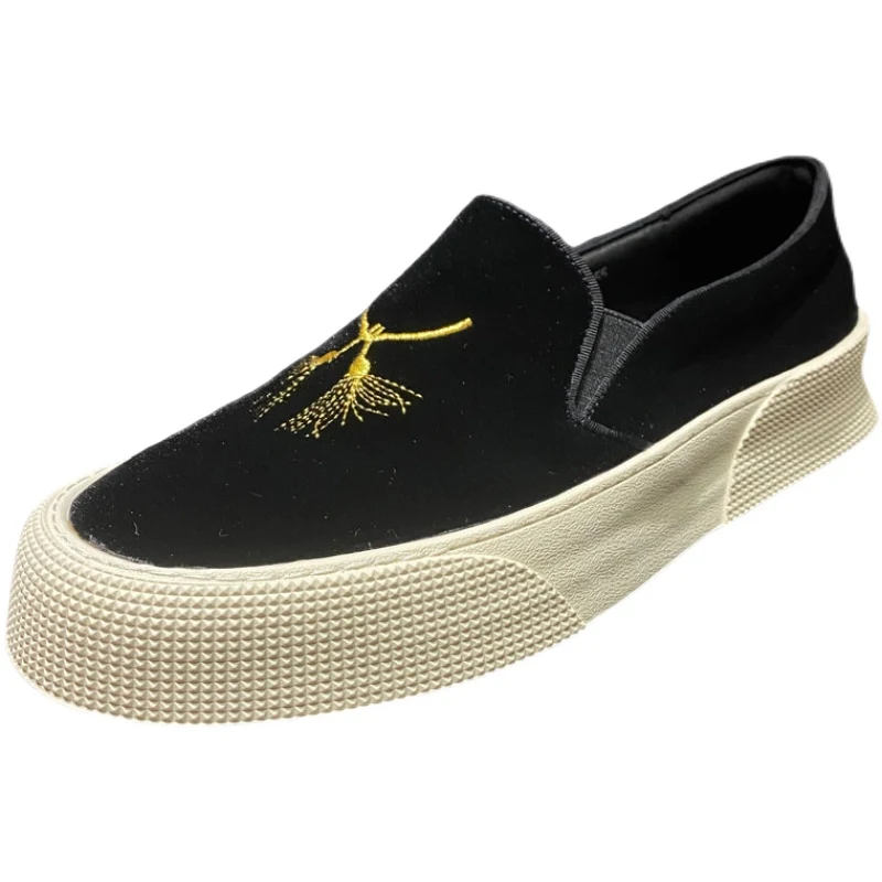 Breathable Men's Slip-On Casual Youth Sneakers – Comfortable and stylish shoes for everyday wear, perfect for casual out — photo 2