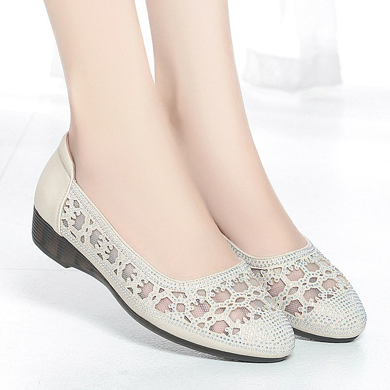 Women's Leather Shoes Low Heel Perforated Breathable Sandals provide ultimate comfort, keeping your feet cool and stylis — photo 3
