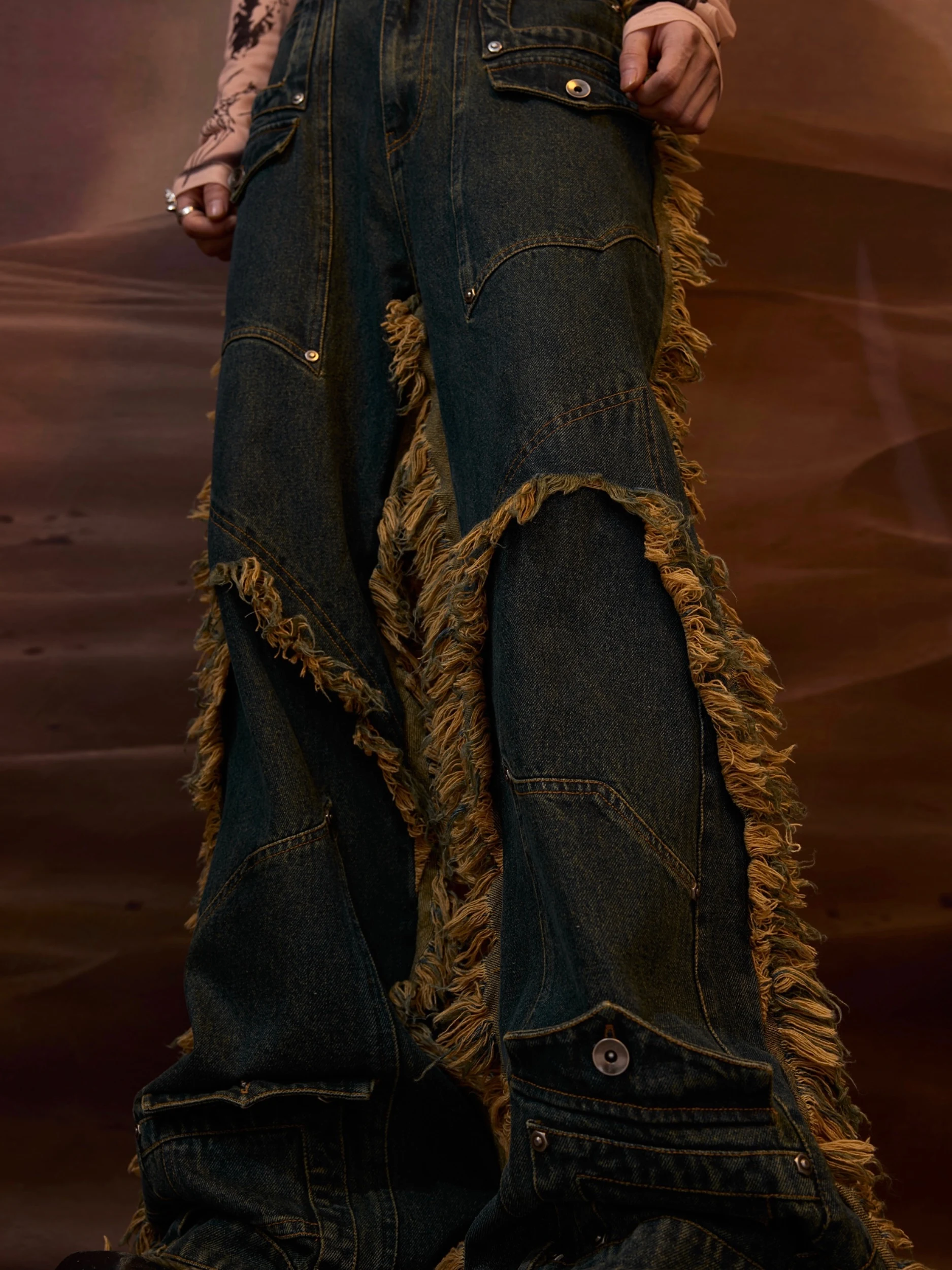 Deconstructed Distressed Jeans with Burrs and Tassels. Achieve a unique, fashionable look with these stylish jeans. Perf — photo 8