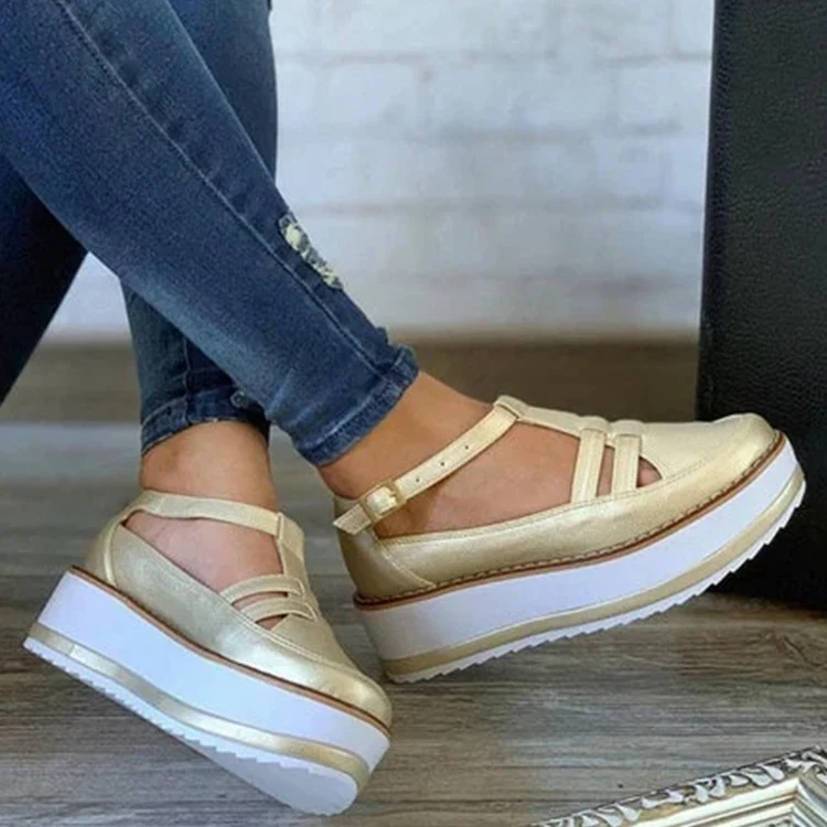 Title 3, Sapatos plataforma grossa com fivela, solado ti...