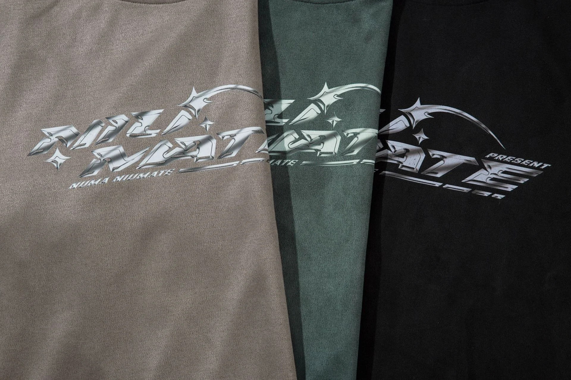 Title 2, Herren T-Shirt aus Sommer-Wildleder mit Engelsf...