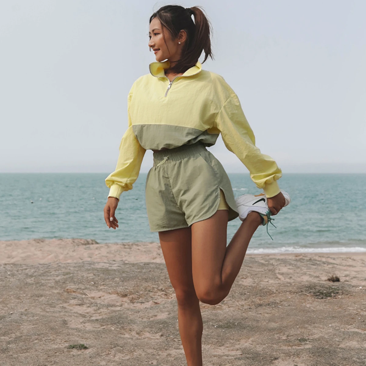 Title 4, Jersey deportivo Tops de mujer Pantalones corto...