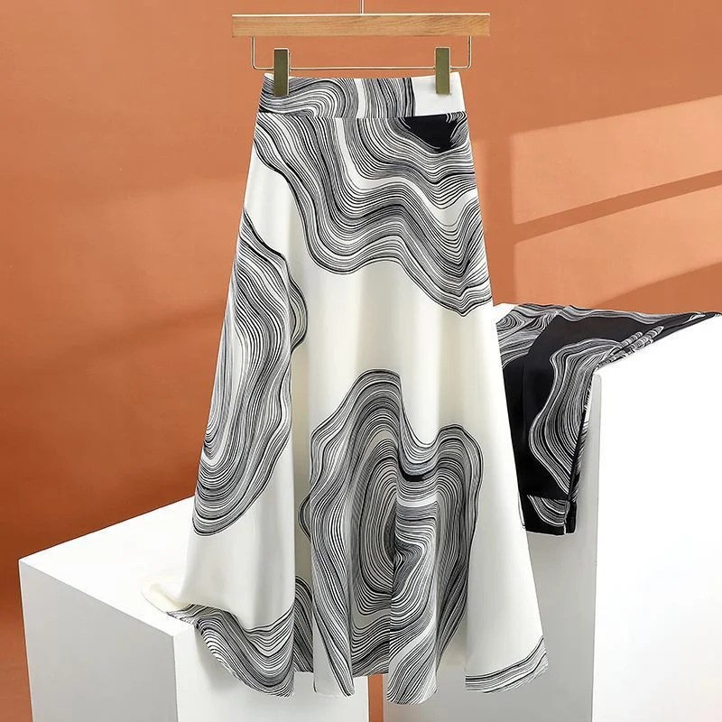 Saia de Cetim Estampada Colorida Cintura Alta Modeladora Midi Fina Caimento Perfeito e Elegante para um Look Moderno — foto 5
