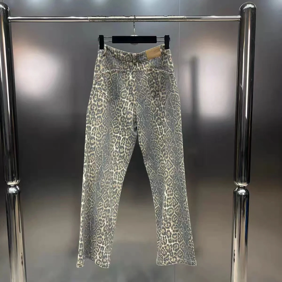 product image - 3