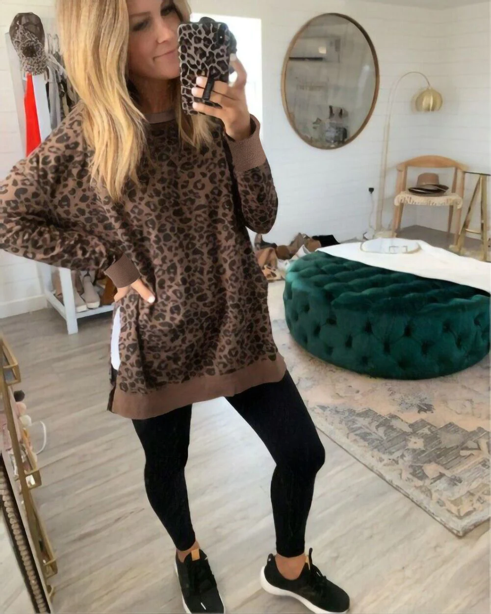Title 3, Blusa de manga longa irregular com gola redonda...