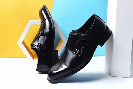 Title 5, Nieuwe formele leren herenschoenen met brogue-m...
