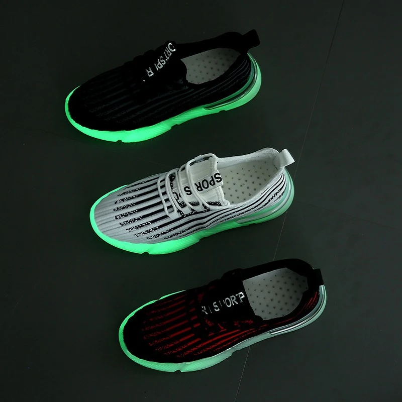 Title 3, Mens luminous sports running shoes. Breathable...