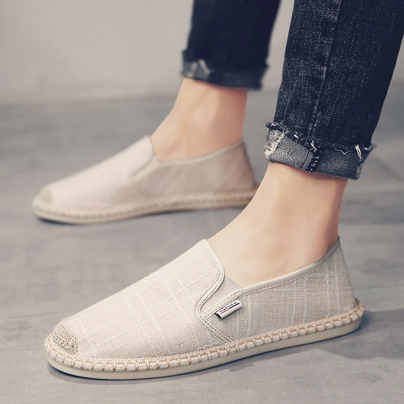 Zapatillas de lona para conducir, suela blanda y fáciles de poner, estilo casual moderno. Calzado cómodo y a la moda para el día a día. — foto 4