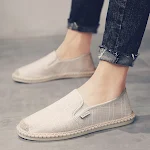 Zapatillas de lona para conducir, suela blanda y fáciles de poner, estilo casual moderno. Calzado cómodo y a la moda para el día a día. — foto 4
