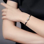 Pulseira de couro com aromaterapia em aço inoxidável, ajustável, para óleos essenciais e perfumes. Aço titânio. — foto 3