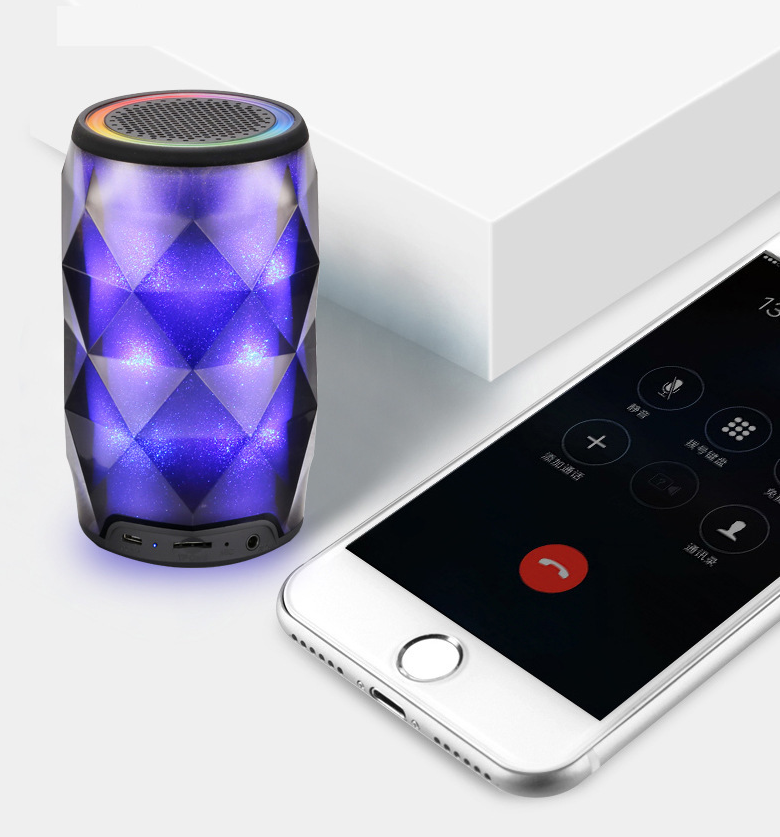Lanterna in lattina Coca-Cola Crystal con altoparlante Bluetooth, illuminazione e musica portatile, ideale per interni ed esterni. — foto 8