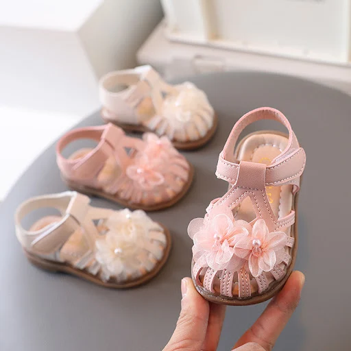 Title 3, Girls small flower toe box soft bottom sandals...