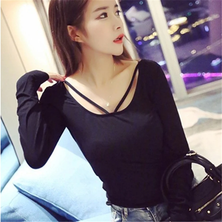 Camiseta plus size feminina manga longa estilo halter Conforto e elegância em uma só peça Ideal para diversas ocasiões, modelagem que valoriza a silhueta. — foto 3