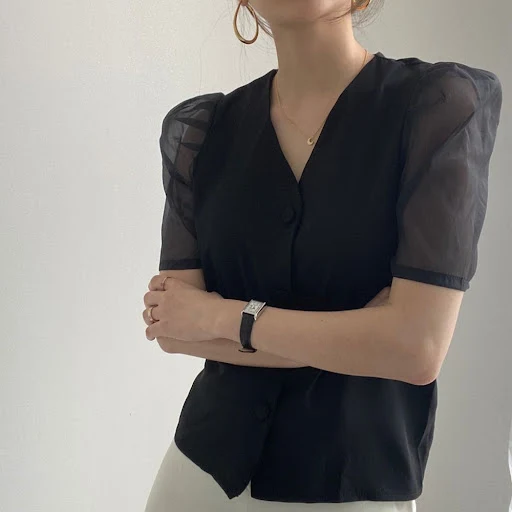 Title 4, Korean mesh splicing shirt offers a stylish, br...
