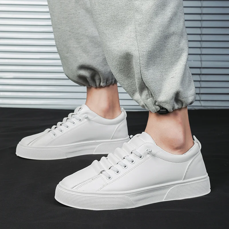 Heren lage sneakers van mesh, veelzijdig en slijtvast. Perfect voor sport en vrije tijd. Comfortabele en stijlvolle schoenen voor dagelijks gebruik. — foto 3