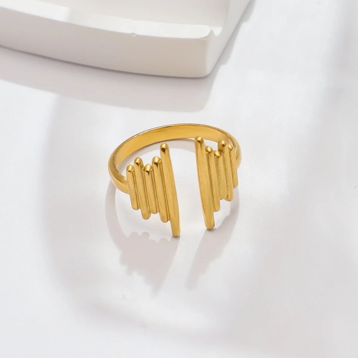 Title 6, Anello da donna in acciaio inossidabile oro 18K...