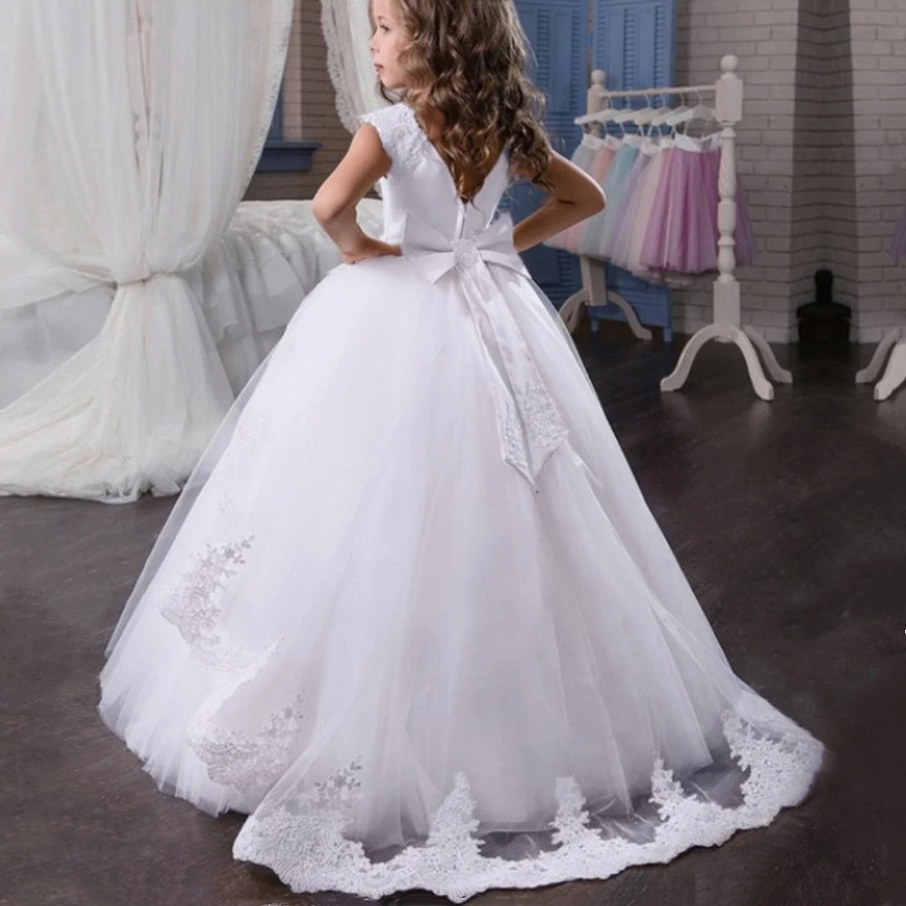 Title 10, Mädchen Bühnenkleid mit Klavier-Motiv und geraf...