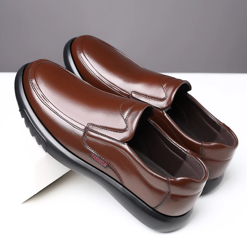 Title 9, Zachte leren antislipschoenen voor ouderen. Com...