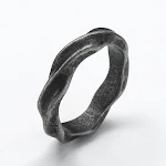 Anel feminino de aço titânio fundido, estilo INS personalizado e moderno. Design único e elegante, perfeito para mulheres. — foto 2