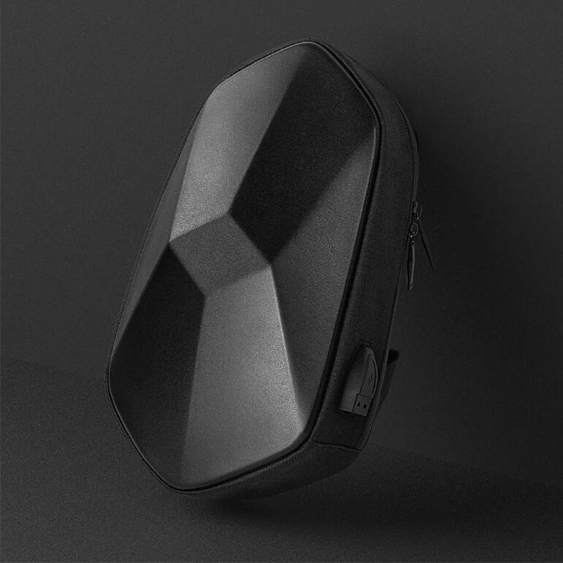 Title 4, Bolsa de peito Polyhedron