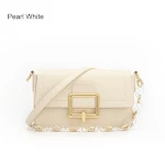 Bolsa crossbody de couro bovino texturizado de minoria francesa para ombro. Conforto e elegância para o dia a dia, design sofisticado e durabilidade excepcional. — foto 4