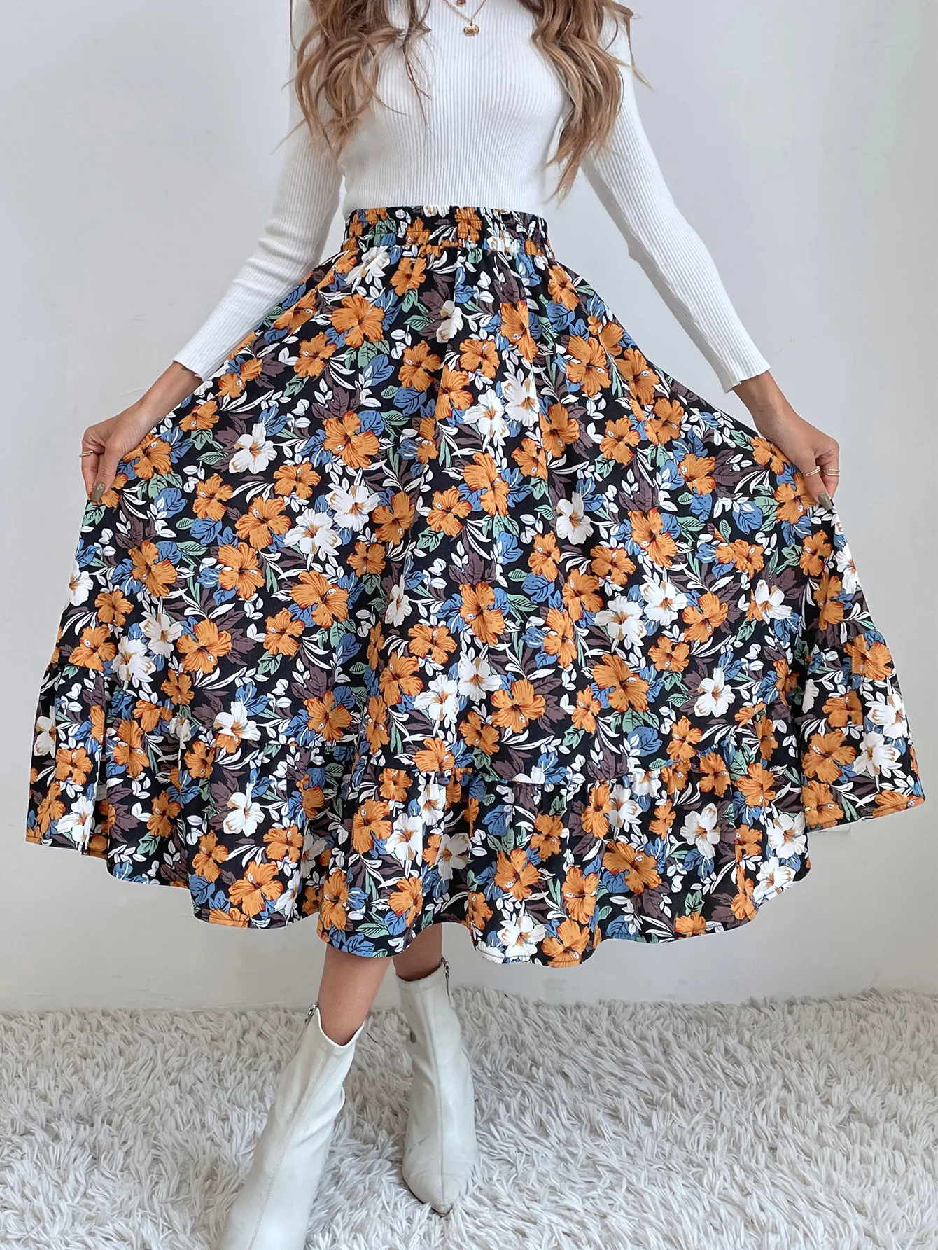 Women's Casual Leopard Print Simple Slim Skirt. A versatile skirt that offers a flattering slim fit, perfect for everyda — photo 7