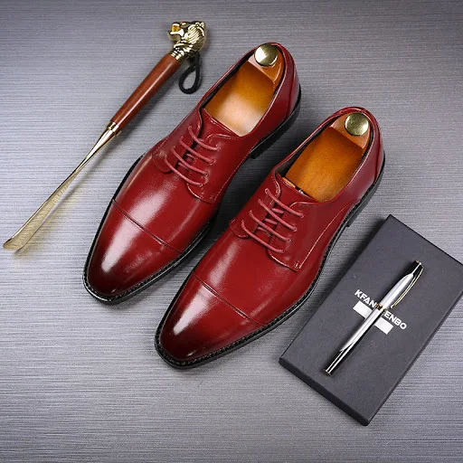 Title 2, Britische Business-Schuhe für Herren. Stilvolle...