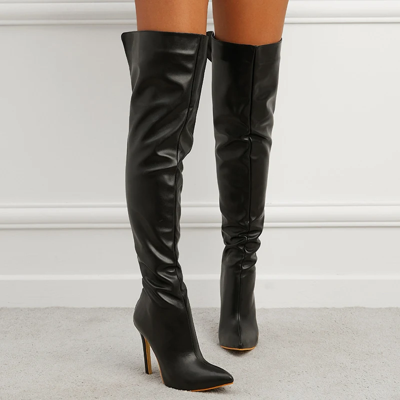 Damen Overknee Stiefel mit spitzer Zehenpartie, Stiletto Absatz und Reißverschluss hinten – stilvoller Auftritt garantiert. — foto 5