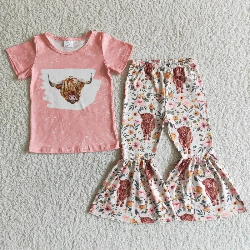 Modischer Pullover Kinder Hosenanzug, perfekt für aktive Kinder. Bequem, stilvoll und langlebig. Ideal für Spiel und Freizeit. — foto 4