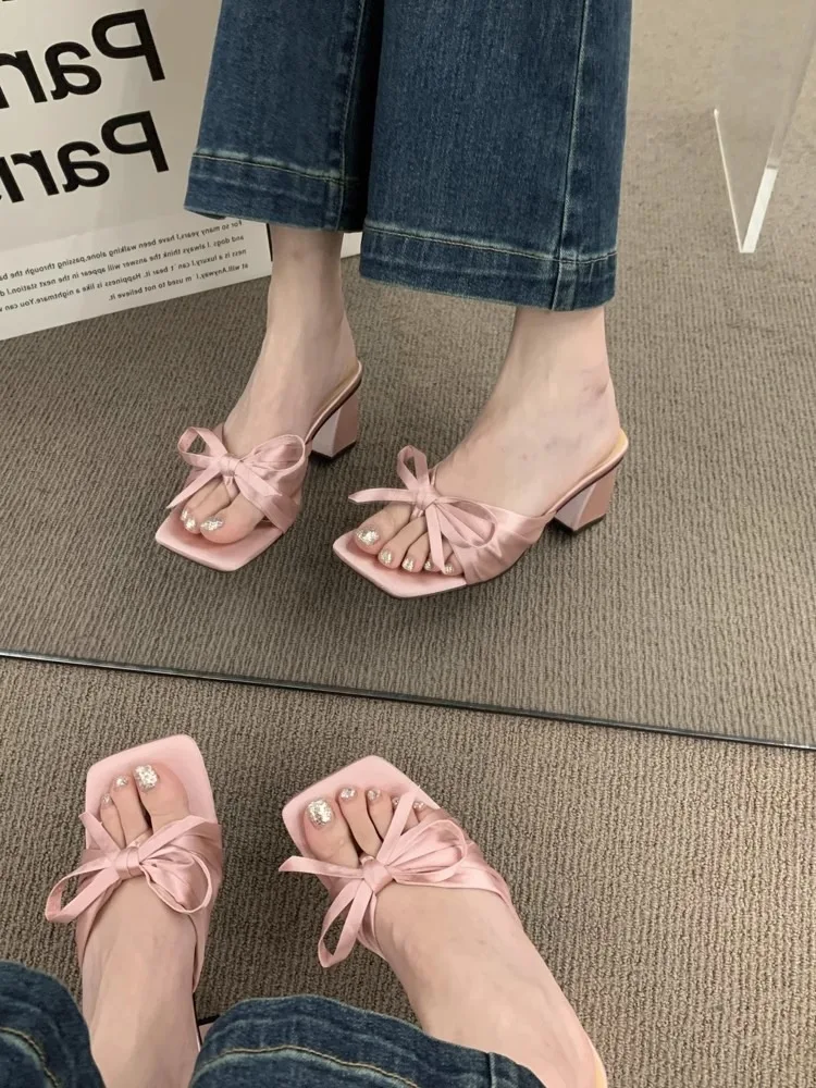 French Style High-Grade Satin Bow Chunky Heel Sandals Women's Outer Wear High Heels. Elegant and comfortable heels perfe — photo 1