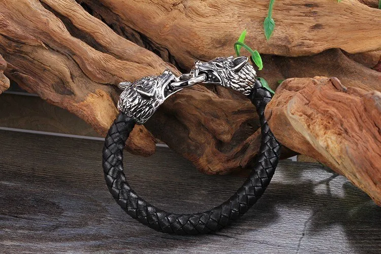 Title 3, A nova pulseira de aço de titânio
