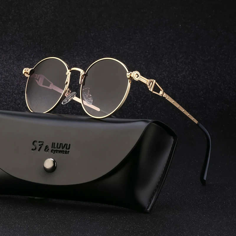 Trendy vintage ronde dameszonnebril, klassiek retro. Bescherming tegen de zon en een stijlvolle uitstraling, perfect voor dagelijks gebruik. — foto 4