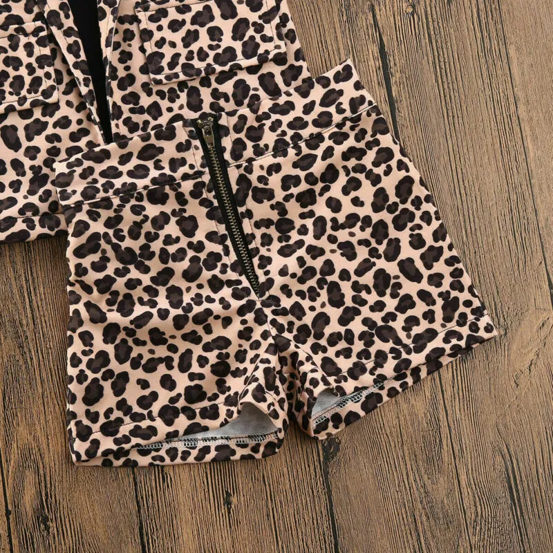 Title 4, Luipaardprint pak voor kinderen. Een wilde en s...
