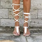 Sandali da spiaggia con lacci e suola piatta per donna, taglie grandi, perfetti per il commercio estero, comodi ed eleganti per l'estate. — foto 1