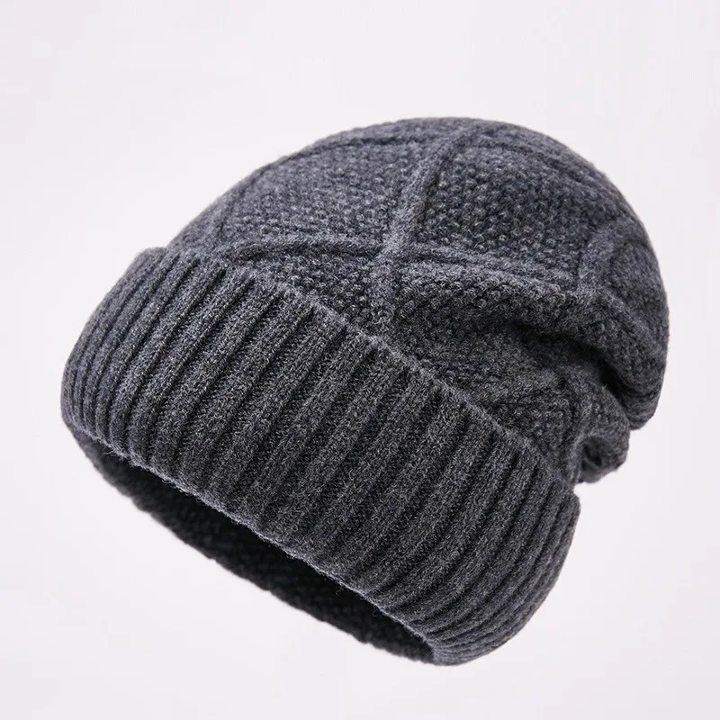 Knitted Hat for Warm Outdoor Fashion. Experience warmth and style this winter with this comfortable and fashionable hat — photo 2