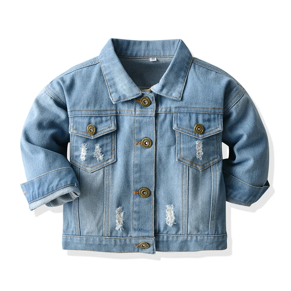 Jaqueta jeans infantil com lapela, cardigan fashion. Uma jaqueta de brim estilosa e confortável, perfeita para um visual moderno e despojado em qualquer ocasião. — foto 1