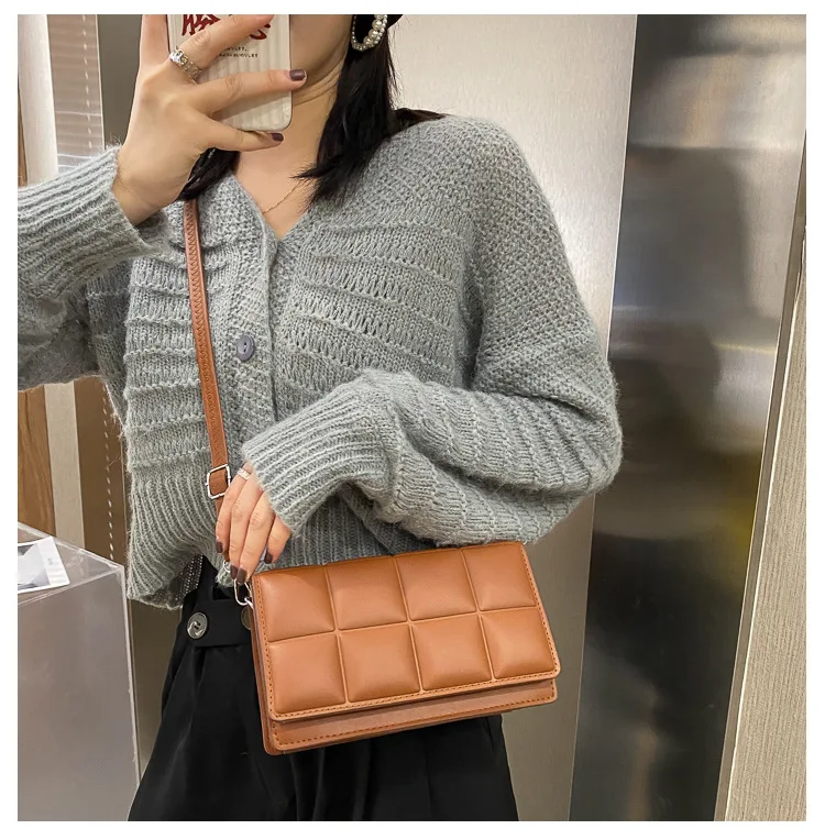 Title 15, Bolsa Mensageiro Feminina Trendy Design. Perfei...