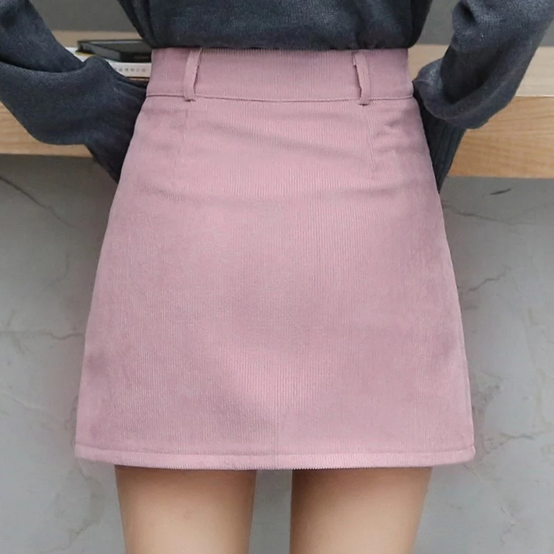 Title 3, High-waisted skirt for a flattering silhouette....
