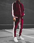 Terno Esportivo Casual Dourado de Veludo com Contraste para Homens. Conforto e estilo inigualáveis. Perfeito para um visual esportivo e sofisticado. — foto 5