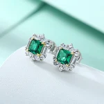 Brincos de stud femininos em prata 925 com zircônia em forma de coração e coroa, joia elegante e brilhante. — foto 3