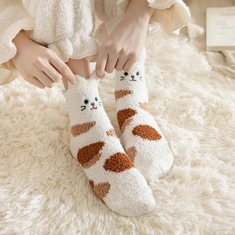 Cute Cartoon Animal Plush Tube Socks, soft and cozy for warm feet and a fun look. Perfect for everyday wear, adding a pl — photo 1