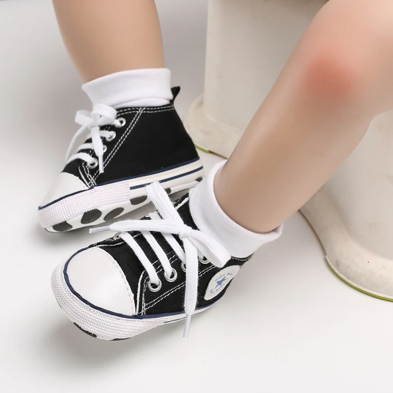 Title 12, Babyschoenen met zachte zool en canvas babyscho...
